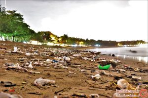 آیا میدانید 73 درصد از سواحل دنیا انباشته از پلاستیک هستند؟
